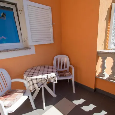 Mladenka Apartment Malinska