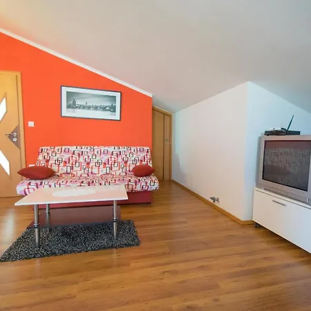Mladenka Apartment Malinska